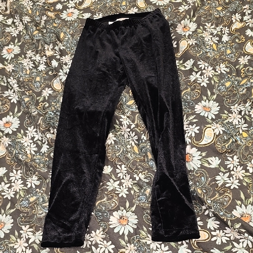 ❤️10/$13 New Cat & Jack Black Velvet Leggings